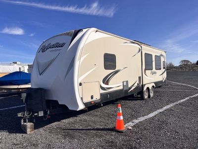 Grand Design Reflection 2017 RV - Excellent Condition, Spacious Interior