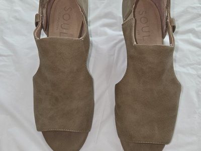 Soul Naturalizer Taupe Open-Toe Block Heel Booties Size 8.5M