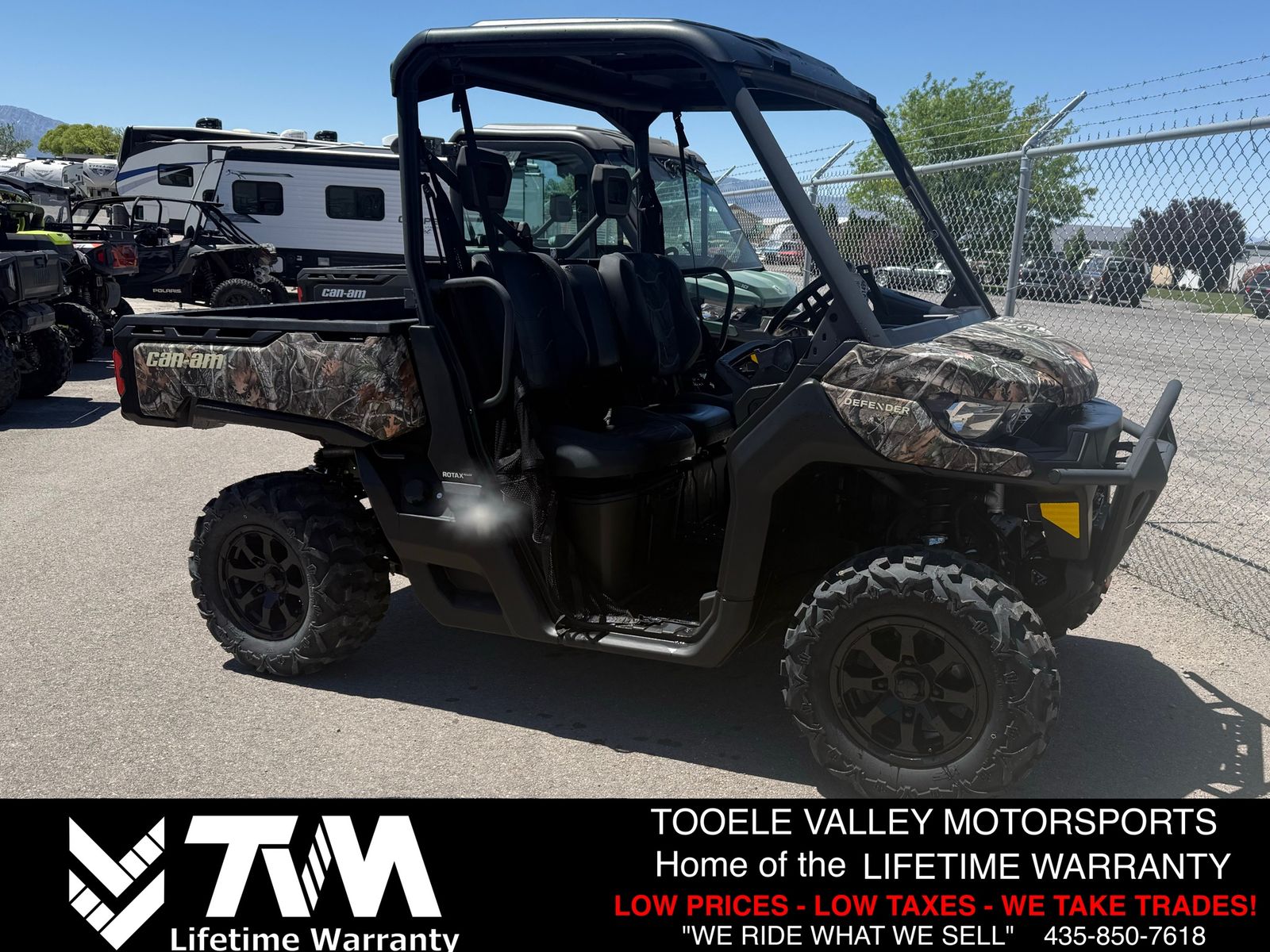 2024 Can-Am Defender XT HD9