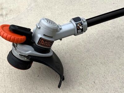 BLACK+DECKER 20V MAX 12 Inch Weed Eater