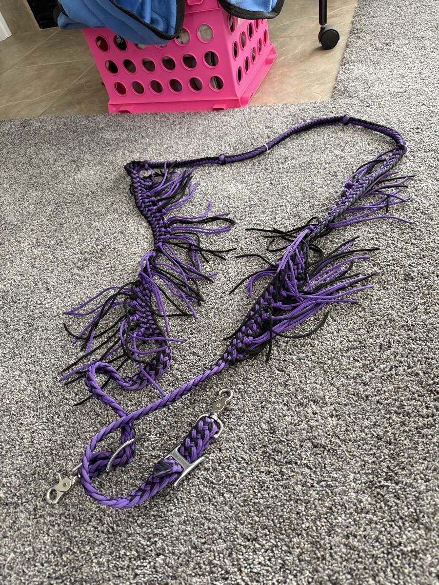 Fringe barrel reins
