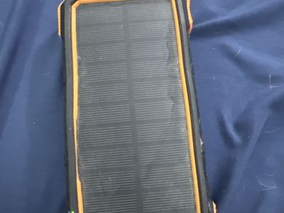 BLAVOR PN-W12 20000mAh Wireless Solar Power Bank with Built-in Flashlight