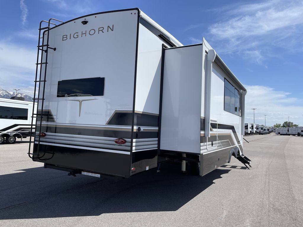 New 2026 Heartland Bighorn 39RK