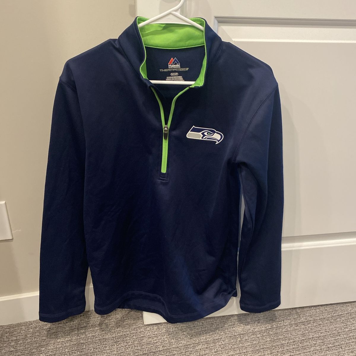 Men’s Seattle Seahawks - Majestic Brand - 1/4 Zip Pullover jacket