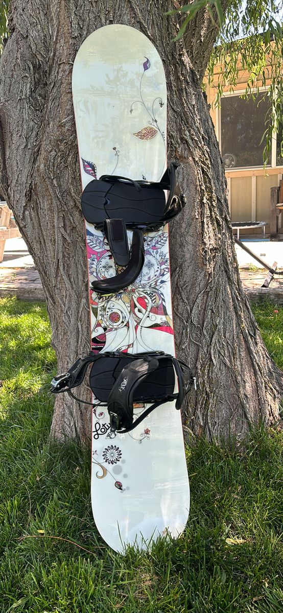 Salomon Women's Snowboard Package
