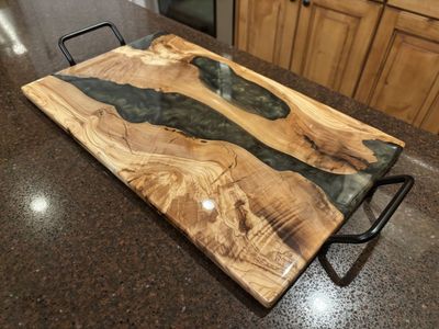 Olive Wood Charcuterie Board / Serving Tray