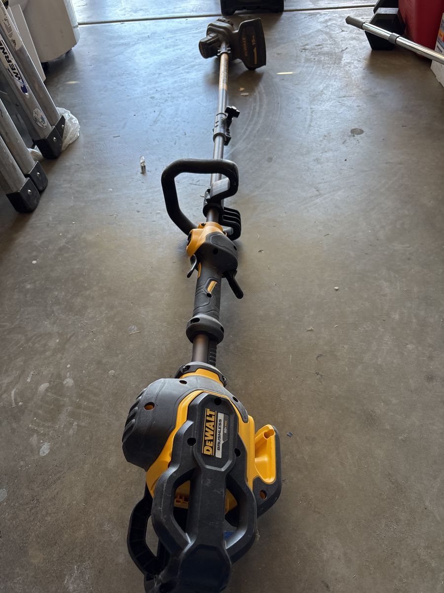 Dewalt cordless trimmer weed walker no battery