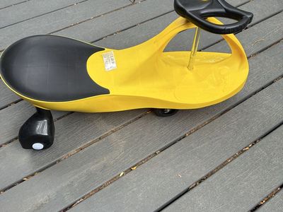 Lil' Rider Wiggle Car