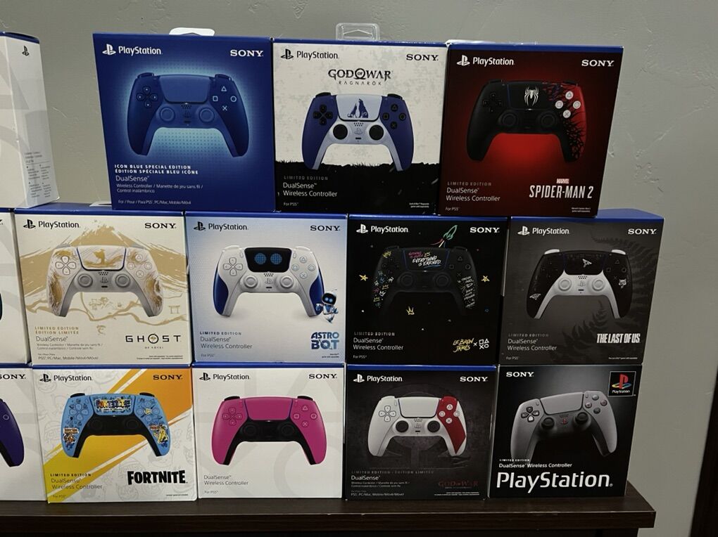 PlayStation 5 / PS5 Duelsense Controller Special/Limited Editions (READ DESCRIPTION)