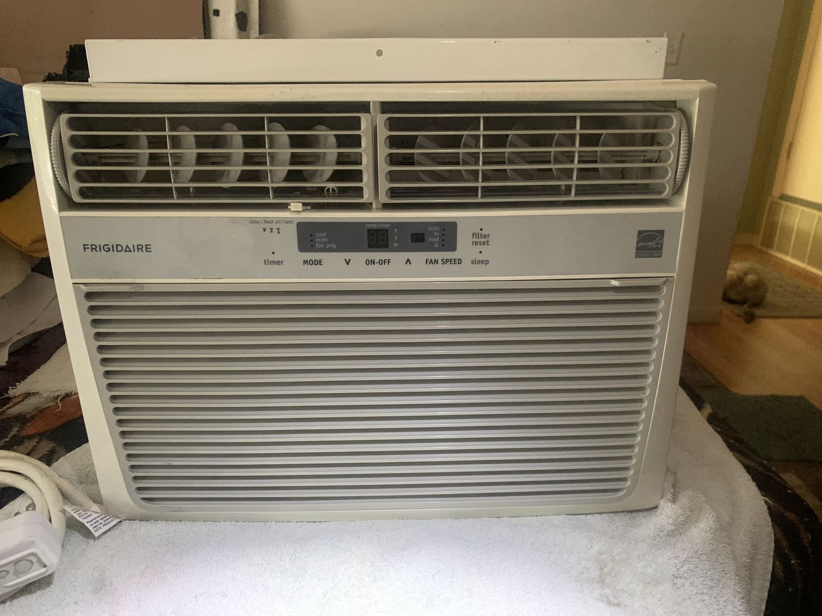 Frigidaire Air Conditioner, 12,000btu