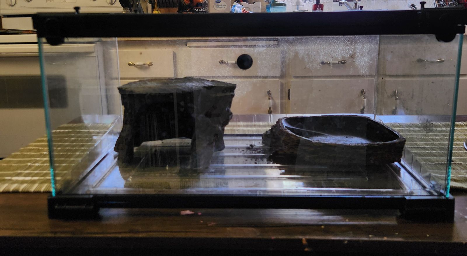 Tank / Enclosure