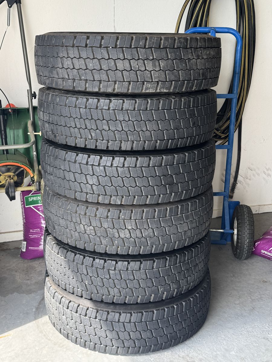 Tires 225/60R 19.5 14 HSR5 6 almost new