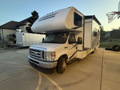 2022 Conquest Class C 4,950 miles