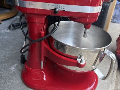 Kitchenaid kitchen aid mixer 6 qt excellent