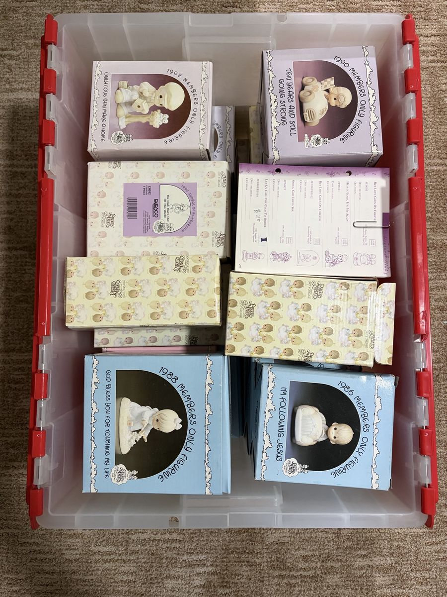Vintage Precious Moments Collectors’ Club Members Only Lot – 1982–1992, Boxed