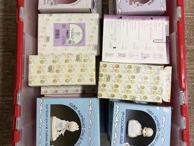 Vintage Precious Moments Collectors’ Club Members Only Lot – 1982–1992, Boxed