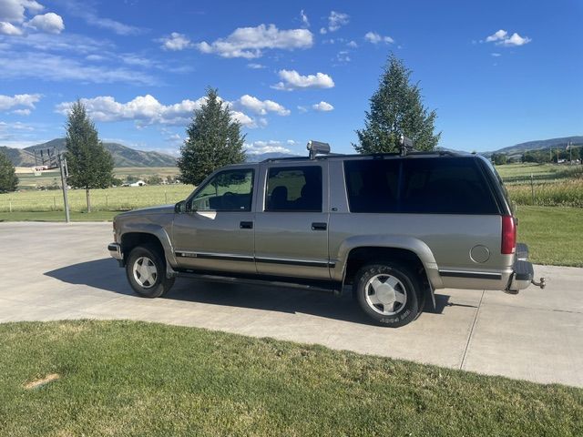 1999 Chevrolet Suburban 1500 4WD 4-Door SUV - Pewter with Tow Package