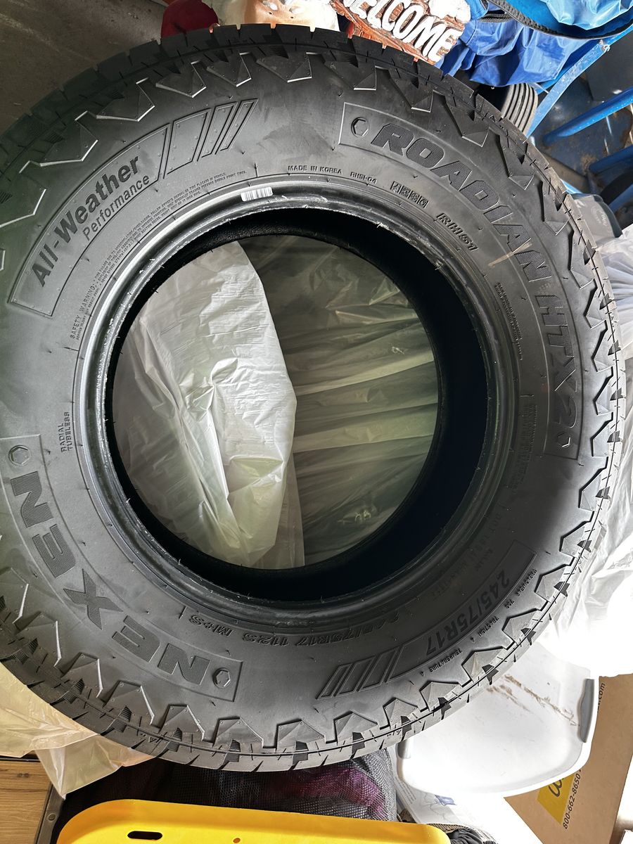 Set of 4 tires practically new