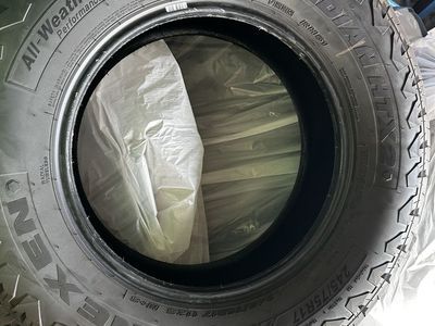 Set of 4 tires practically new