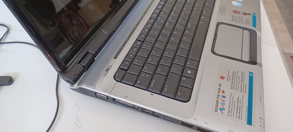 H P laptop/Free memory tumb