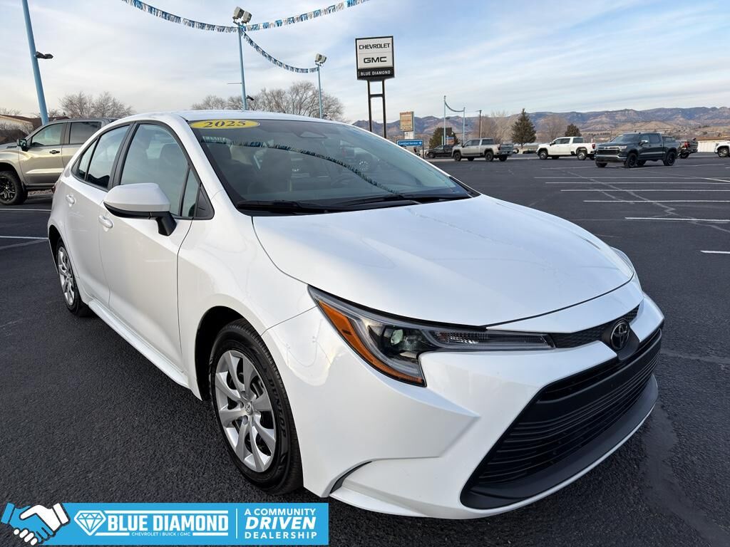 2025 Toyota Corolla LE