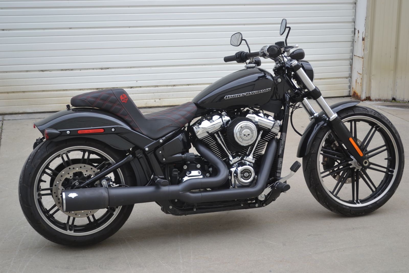 2018 Harley Davidson Breakout - Softail Cruiser