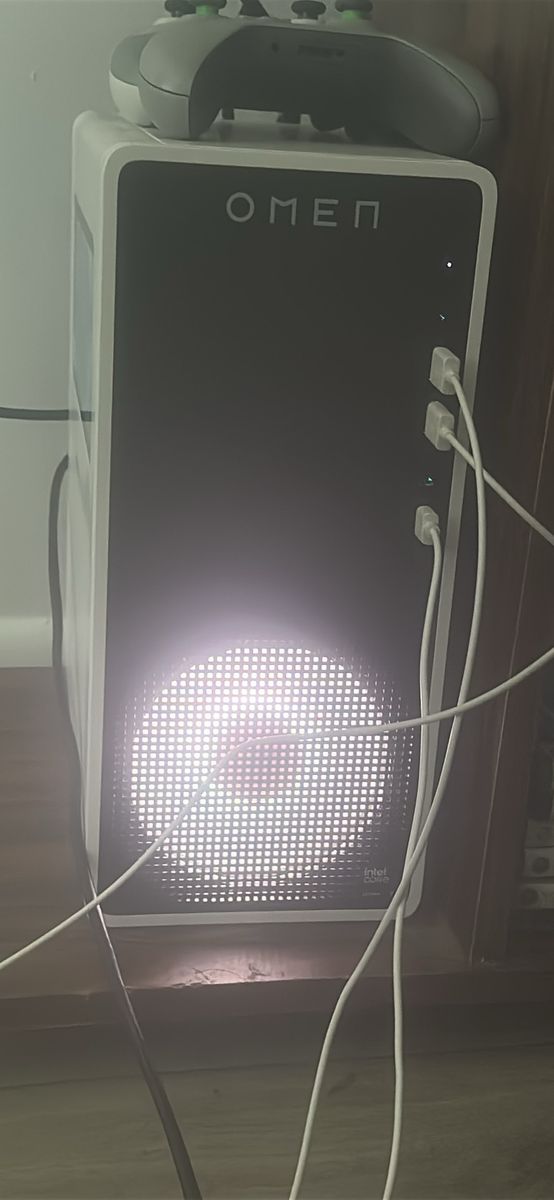 Omen HP16L Gaming Desktop