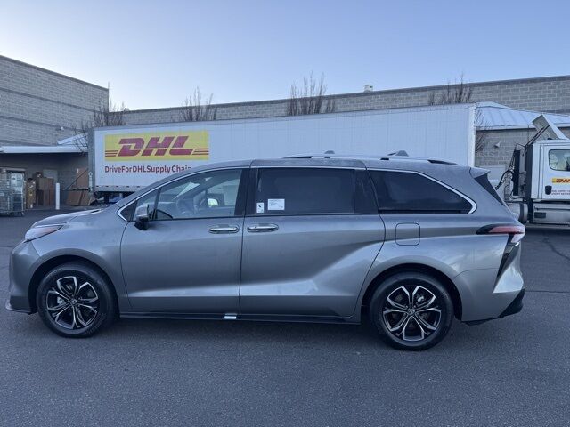 2026 Toyota Sienna Platinum 7-Passenger