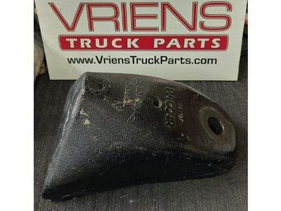 Peterbilt 389 Bracket