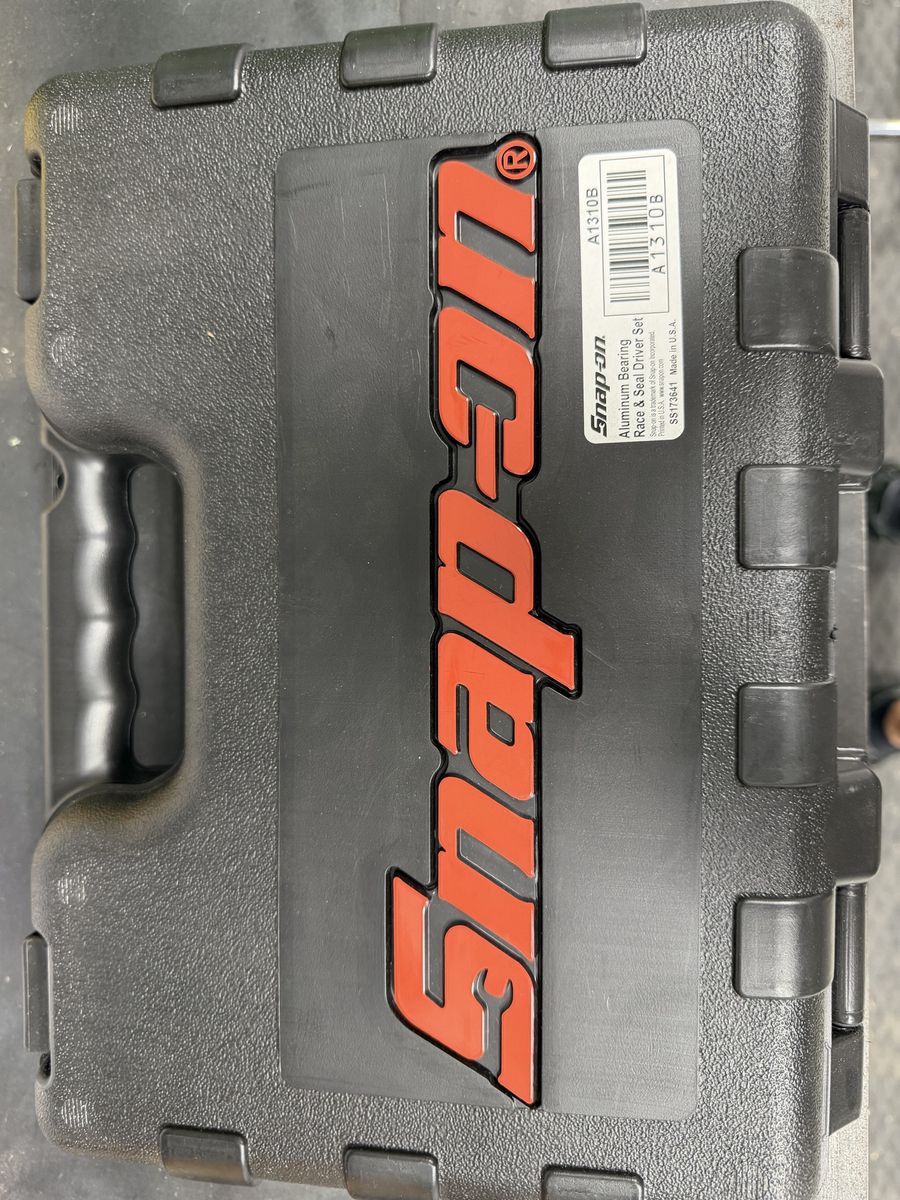 Main image 3