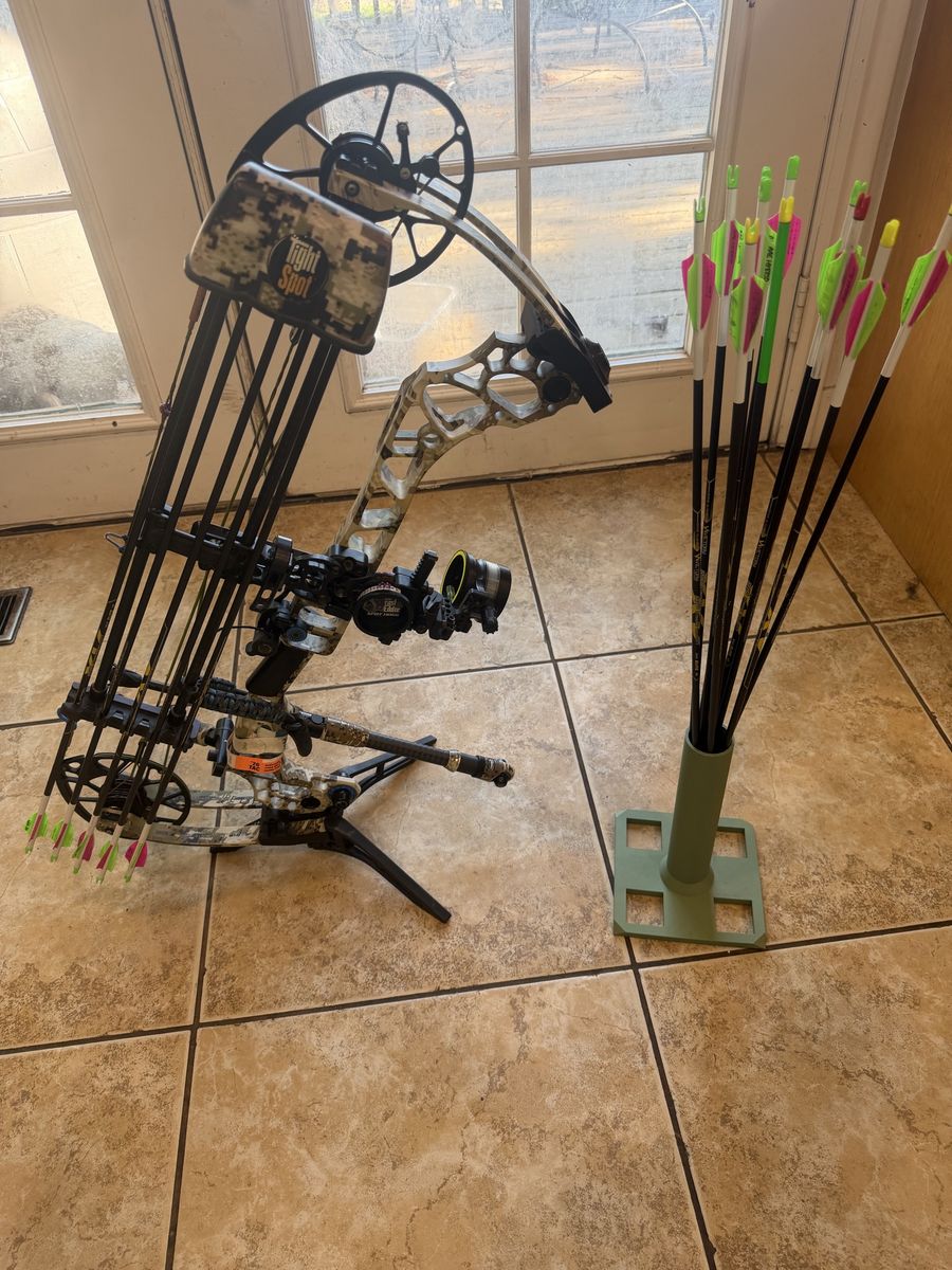 Mathews Triax fully set up