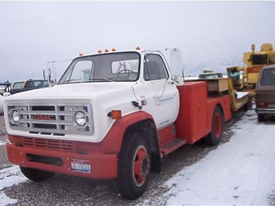 Fifth wheel Low deck triple axel trailer