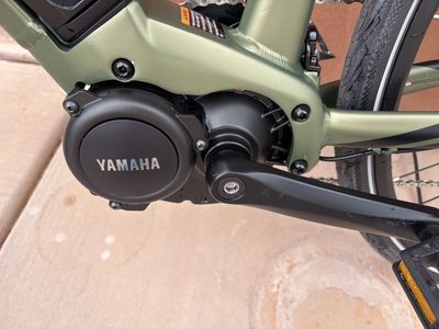 Brand New Yamaha Cross Core size Large