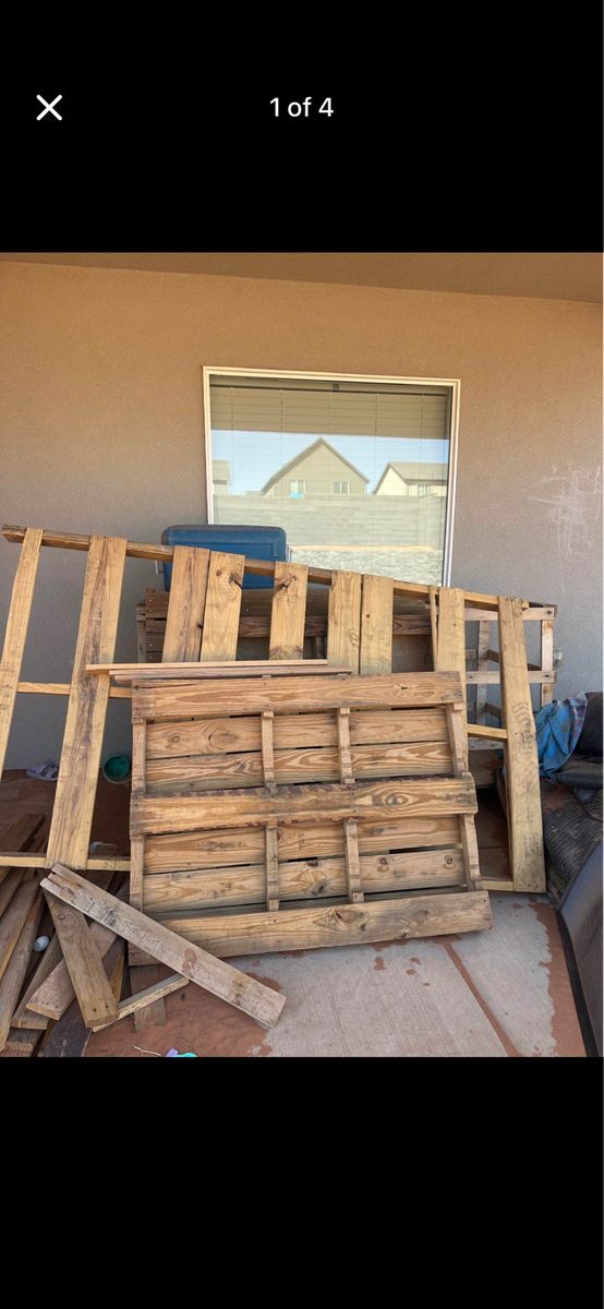 Used Wooden Pallets & Wood Scraps for DIY Projects or Firewood - Mixed Condition
