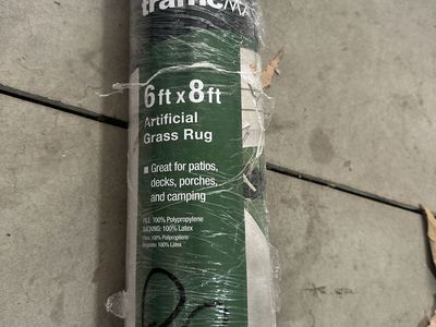 TrafficMaster Artificial Grass Rug 6ft x 8ft New in Plastic
