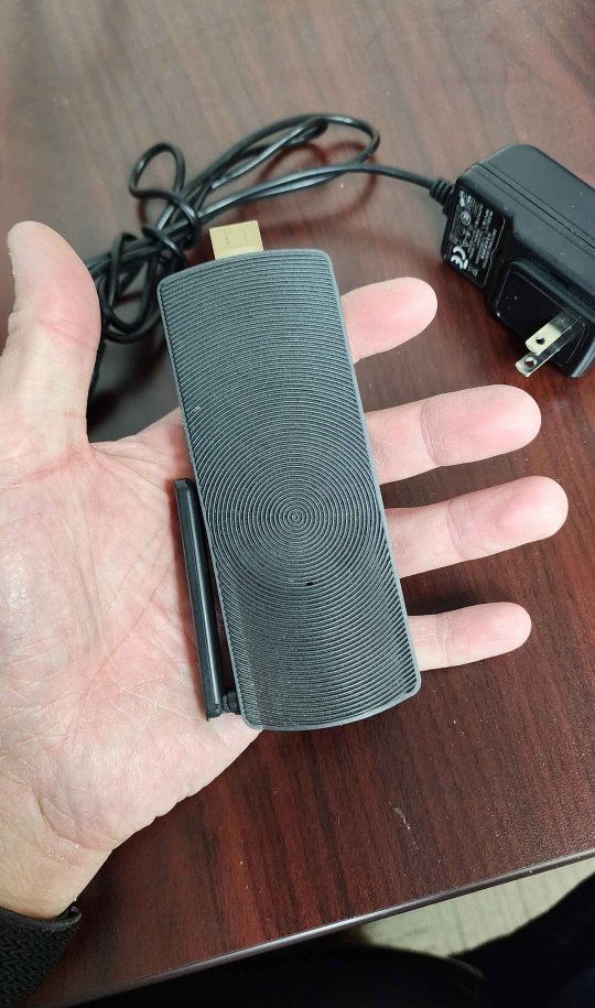 Mini Windows 10 Computer on HDMI stick