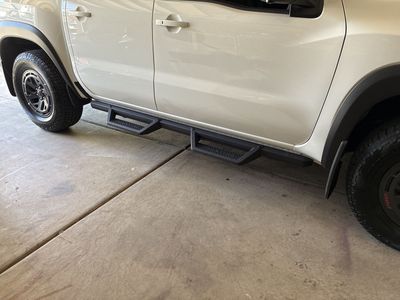 2022-26 Nissan frontier steps OEM
