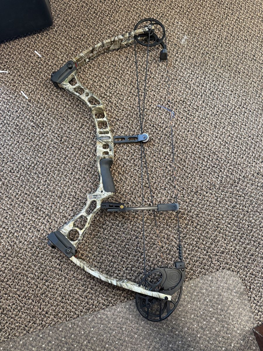 Mission venture compound bow