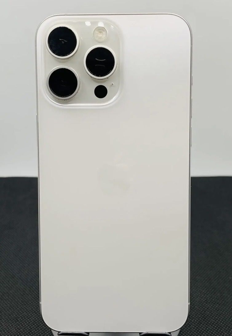 iPhone 15 Pro Max unlocked!