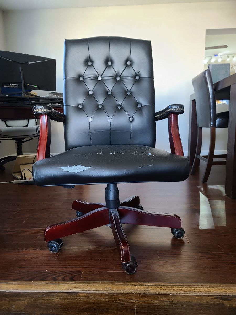 Executive Office Chair
