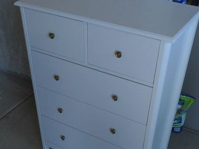 Housuit 5 drawer dresser