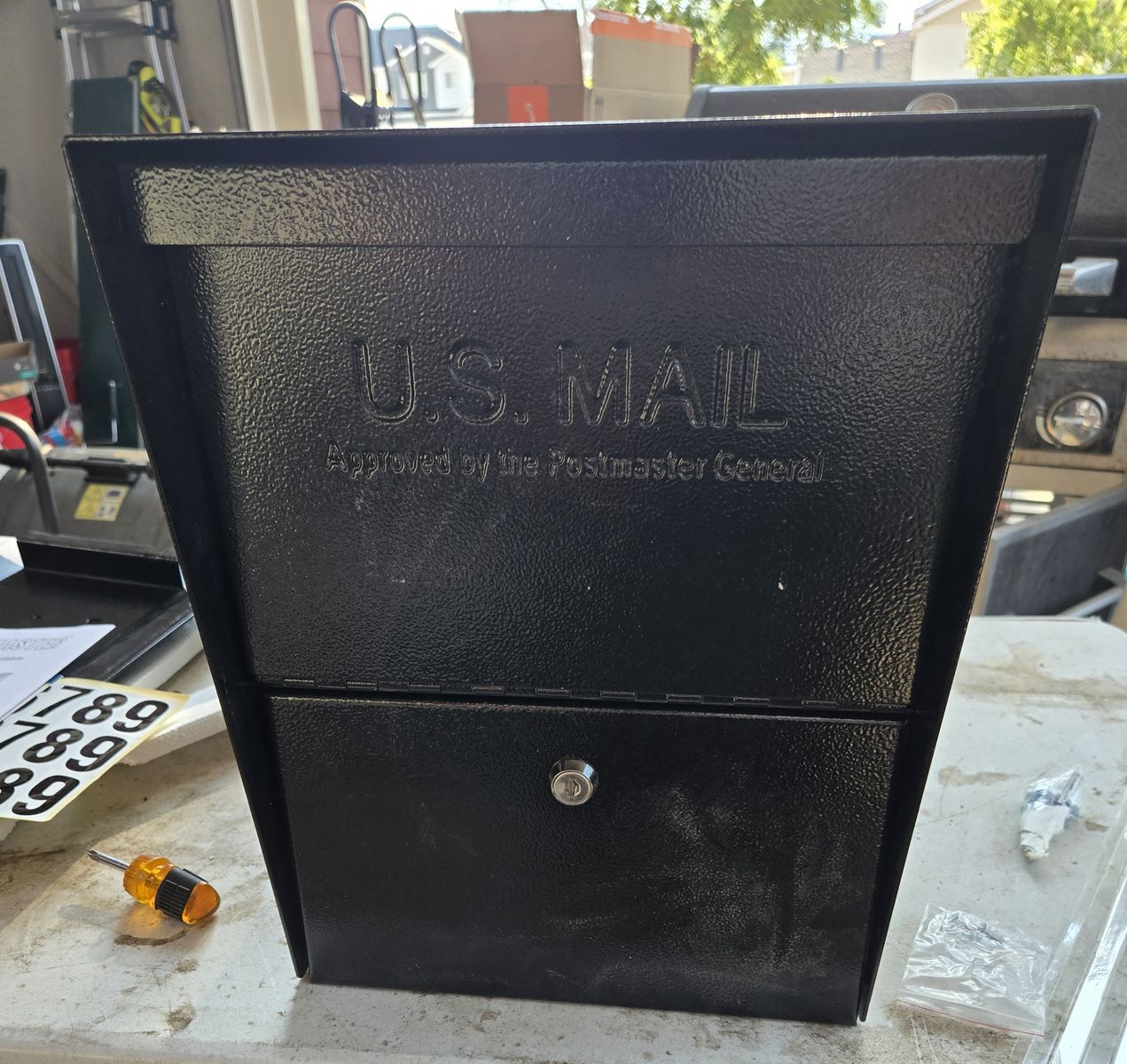 XL Mail Boss Locking Security Mailbox