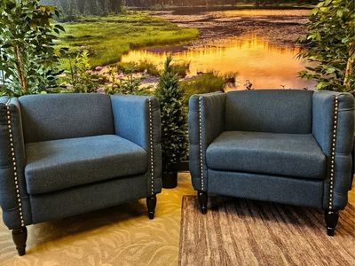Set of 2 Navy Blue Accent Chairs