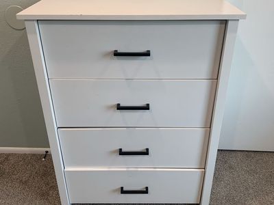 Modern White 4-Drawer Dresser
