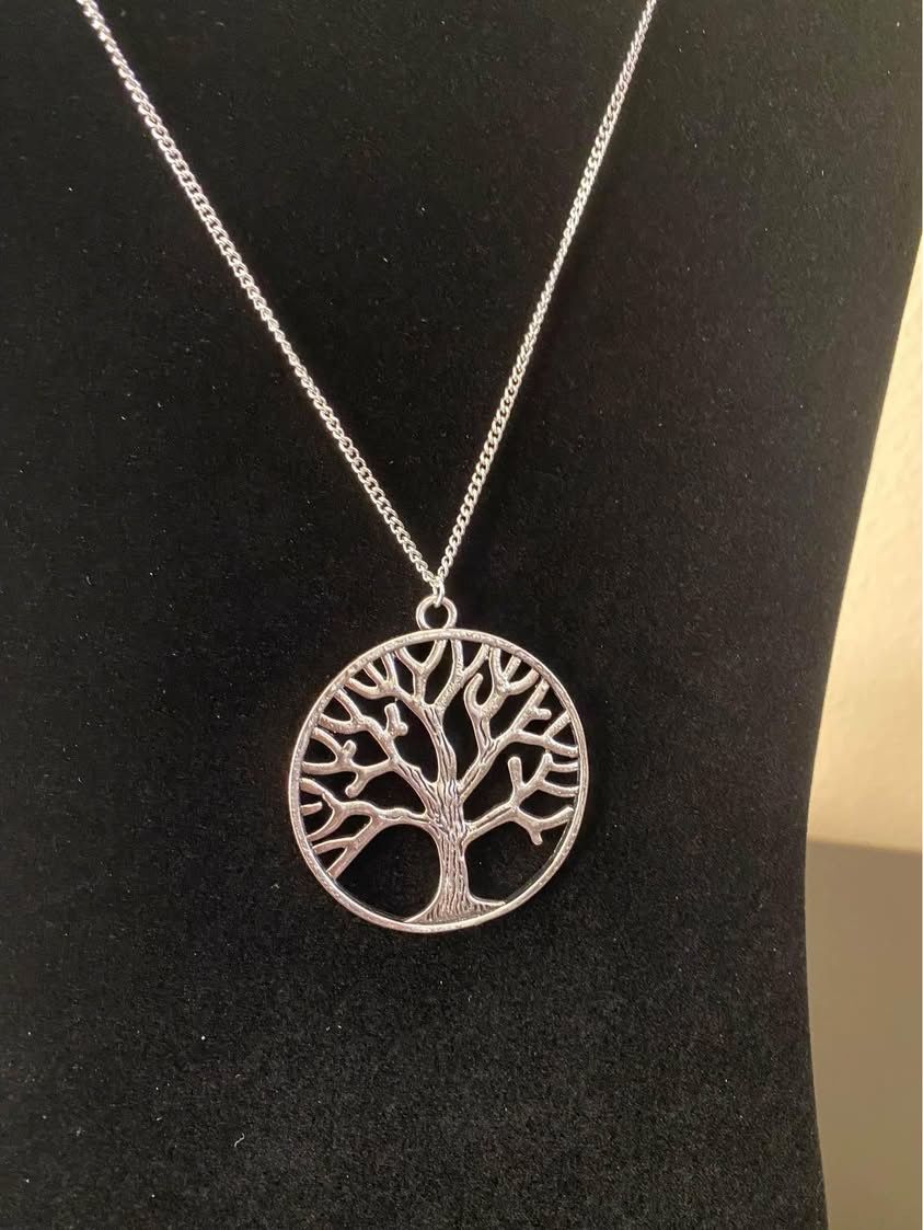 NEW! Silver Tone Chunky Medallion Tree of Life Pendant Long Necklace - C PIX
