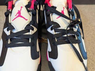 Nike Air Jordan 6 Retro Low (GS) Black/Fierce Pink-White - Size 5Y - New in Box!