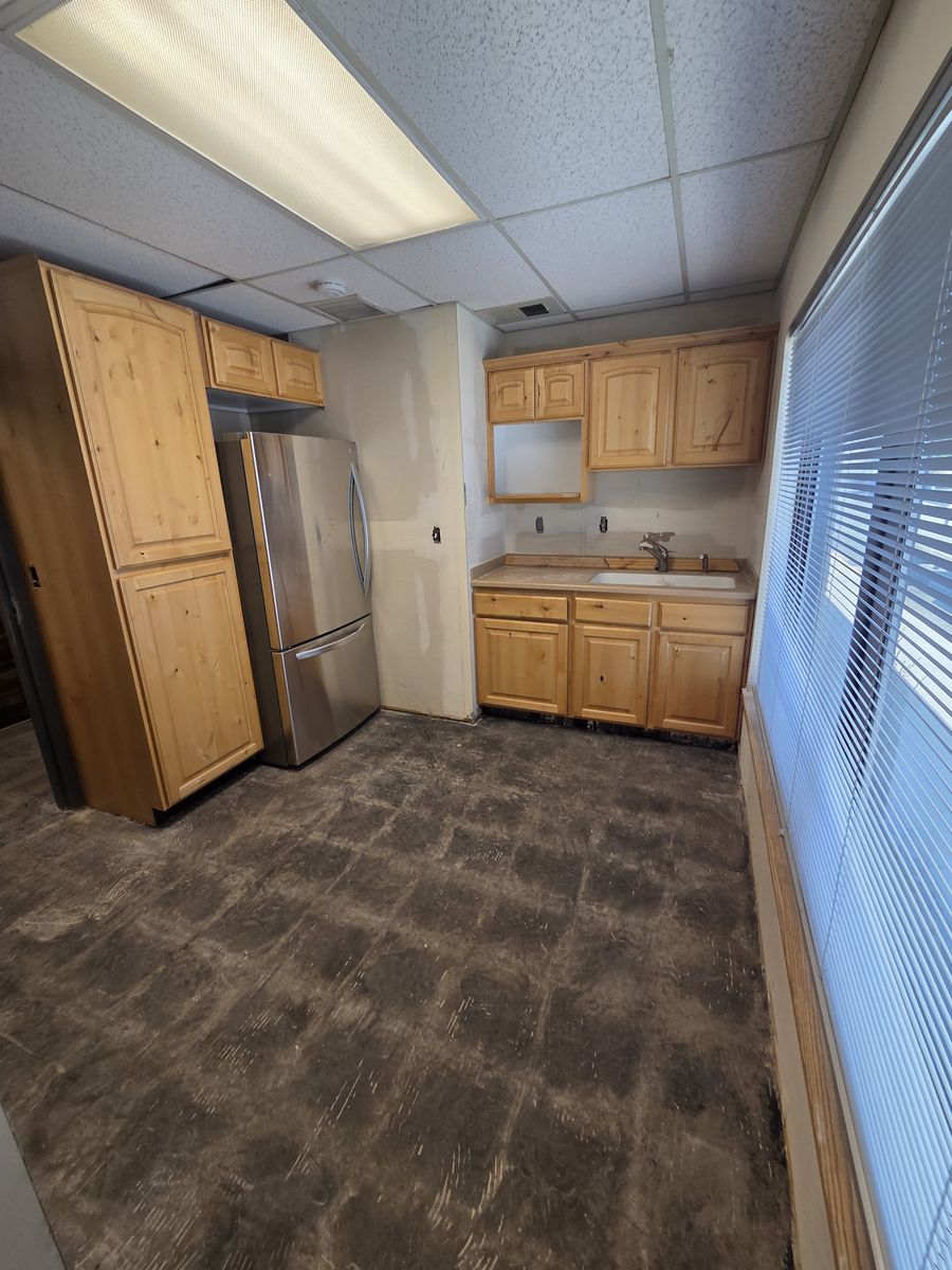 Main image 13