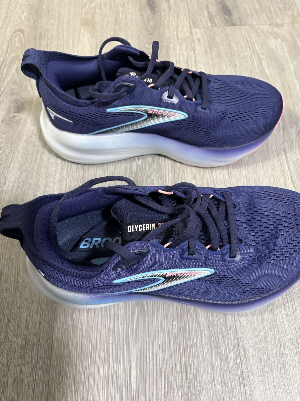 Brooks Glycerin 22 running shoes