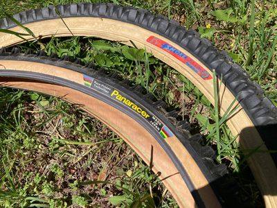 Panaracer Smoke & Dart tires 26 x 2.1