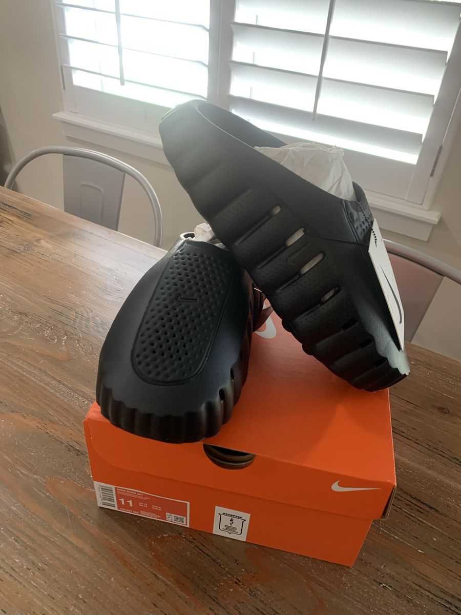 Nike Mind 001